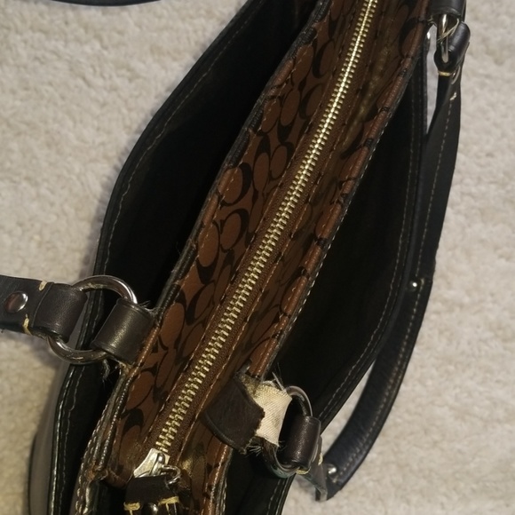 Authentic Coach Tote **MOVING SALE** - Picture 6 of 8